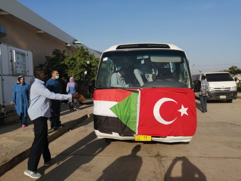 (Özel) Türk doktorlardan Sudan halkına sağlık hizmeti
