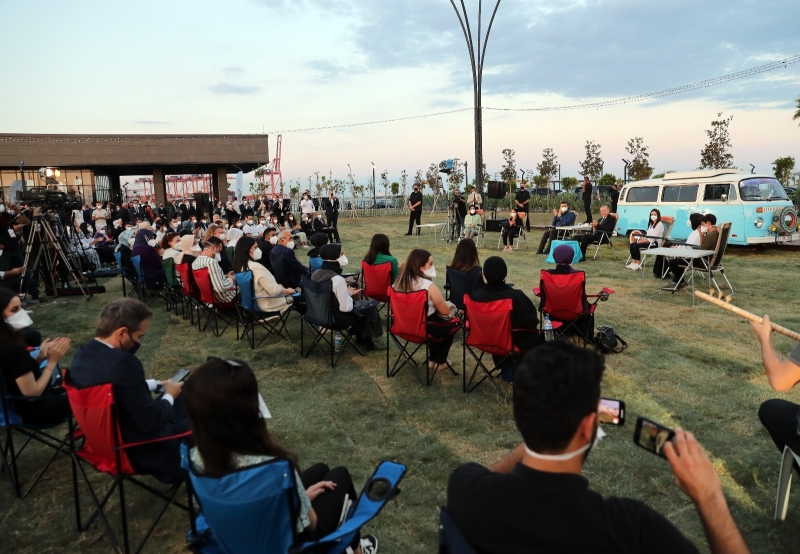 Cumhurbaşkanı Erdoğan, Mersin’de gençlerle bir araya geldi