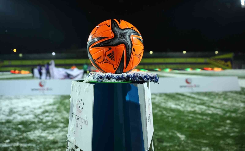 Eyüpspor - Bursaspor maçına kar engeli
