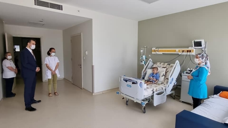 Mustafa Esgin’den Çocuk Onkoloji Hastanesi’ne ziyaret
